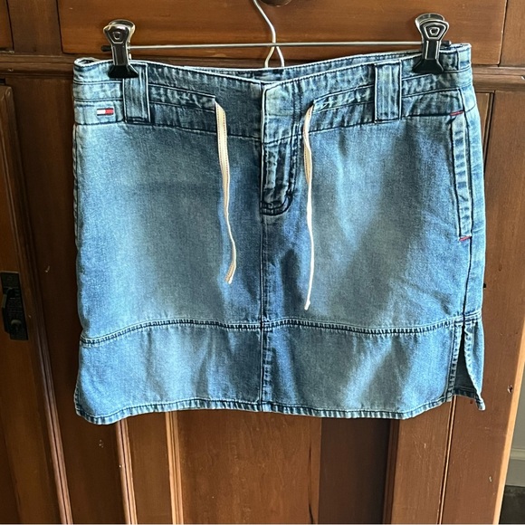 Y2K Vintage Tommy Hilfiger Flag Logo Denim Mini Skirt Size 3 EUC - Picture 1 of 13